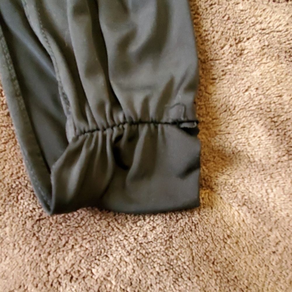 Beautiful handkerchief dress - Picture 4 of 5